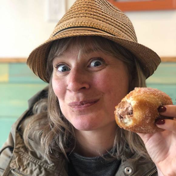 Meet your Posher, Sarah - Picture 1 of 1